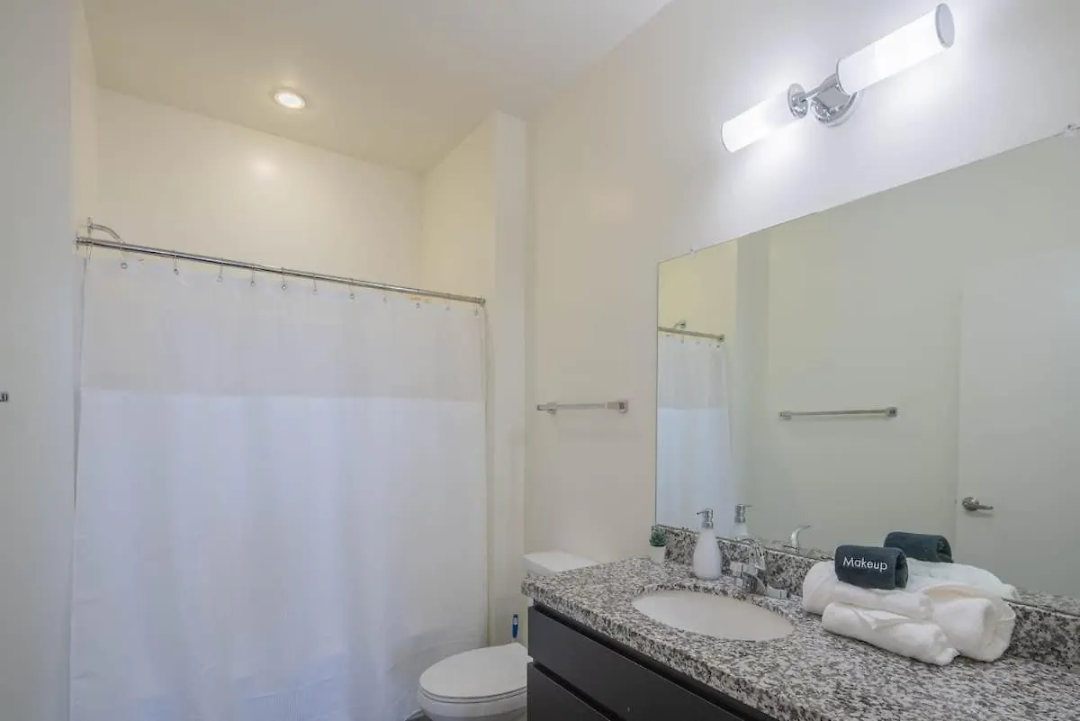 פיניקס Cozy 2Bd - Central Dt - Gym, Pool, Parking - Sleep 8 0*,