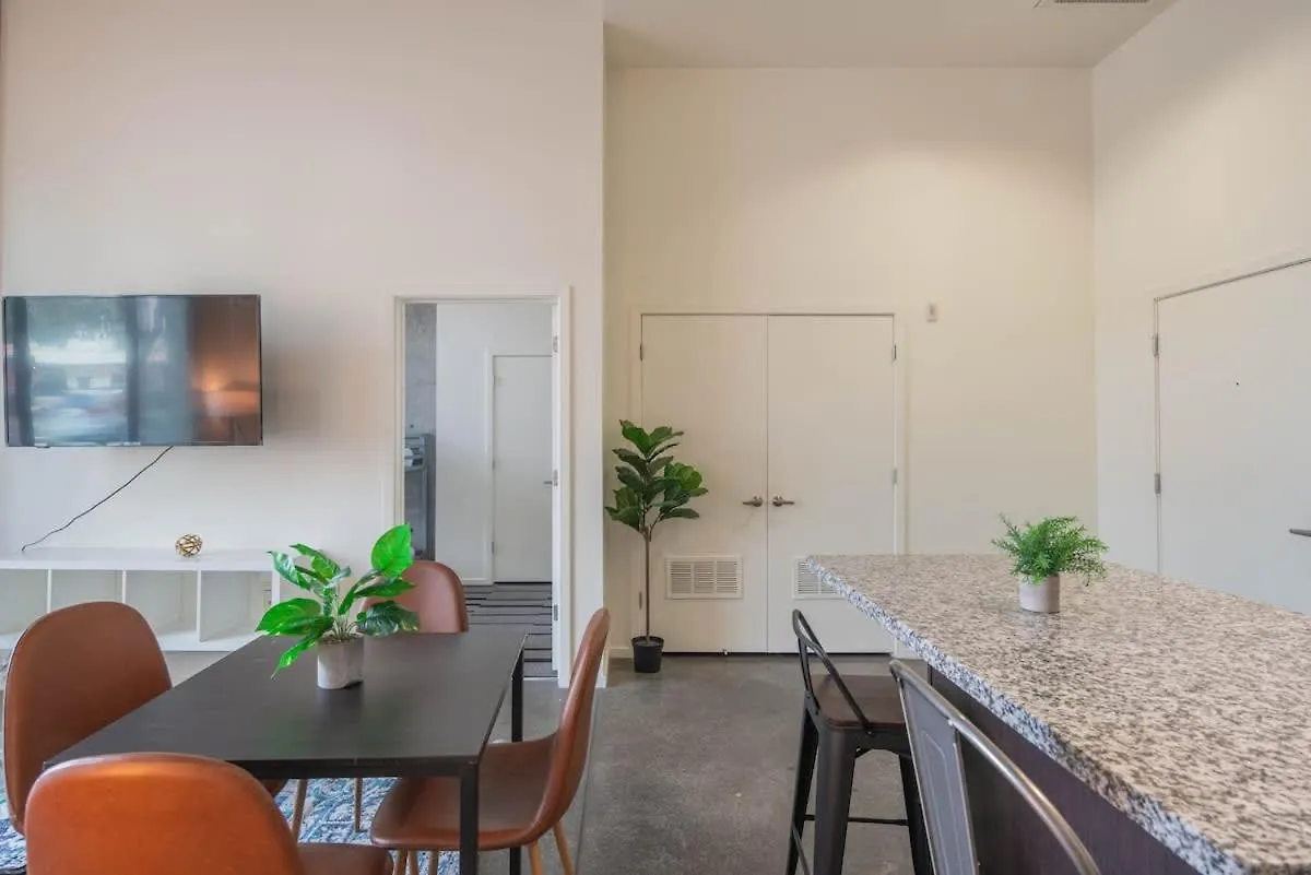 פיניקס Cozy 2Bd - Central Dt - Gym, Pool, Parking - Sleep 8