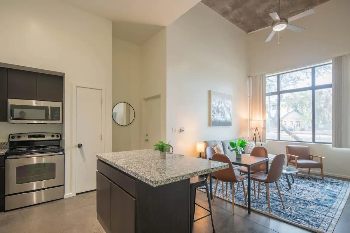דירה פיניקס Cozy 2Bd - Central Dt - Gym, Pool, Parking - Sleep 8