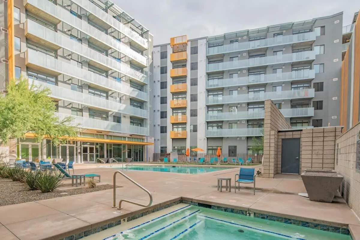 פיניקס Cozy 2Bd - Central Dt - Gym, Pool, Parking - Sleep 8 דירה